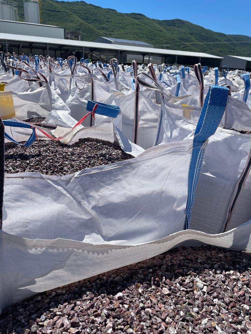 Gravel Red (big bag 1300 kg) - poza produs piatra naturala Everstone