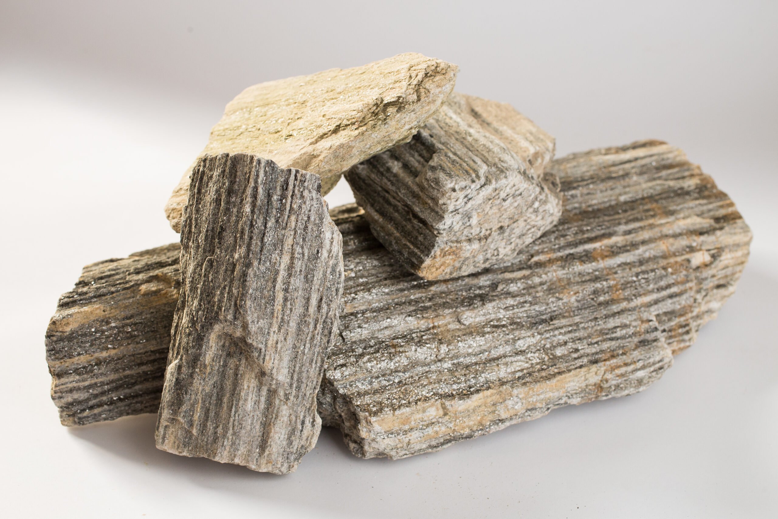 Wooden Columns 10-100 cm (kg) - Everstone piatra naturala everstone.ro